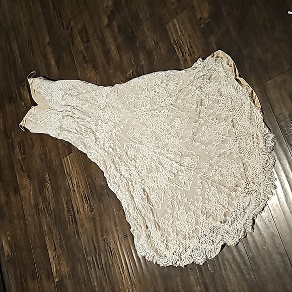 STUNNING CHRISTINA WU PRIVATE TAN/LACE  FITTED WEDDING DRESS 18143 - Picture 11 of 16